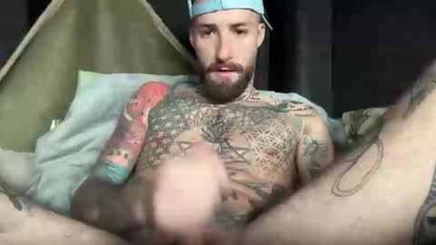 Tuhands online show from 11.22.25