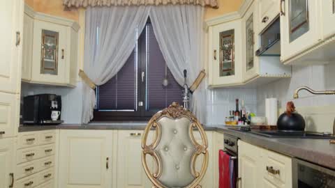 Snapshot of tunderose chatting on 03.03.25 Tunde online show from 03.03.25