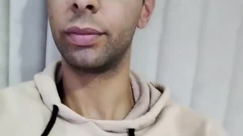 Snapshot of tunisiensexyguy chatting on 12.03.24 TunisienSexyGuy online show from 12.03.24