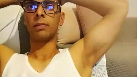 TunisienSexyGuy online show from 04.19.26