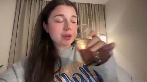 Ariana online show from 07.20.26