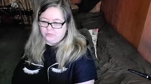 Snapshot of tviks chatting on 02.17.25 Lana online show from 02.17.25