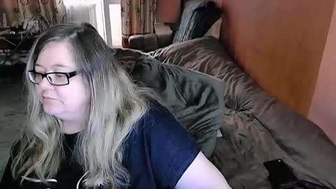 Snapshot of tviks chatting on 02.23.25 Lana online show from 02.23.25