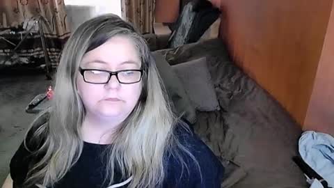 Snapshot of tviks chatting on 02.24.25 Lana online show from 02.24.25