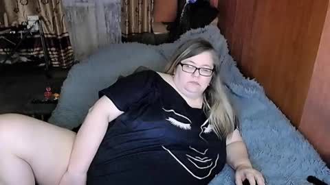 Snapshot of tviks chatting on 03.01.25 Lana online show from 03.01.25