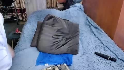 Snapshot of tviks chatting on 03.09.25 Lana online show from 03.09.25