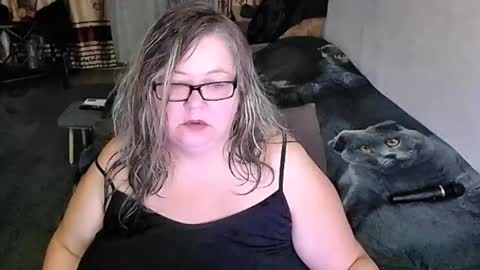 Snapshot of tviks chatting on 03.01.26 Lana online show from 03.01.26