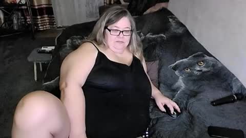 Snapshot of tviks chatting on 03.24.26 Lana online show from 03.24.26