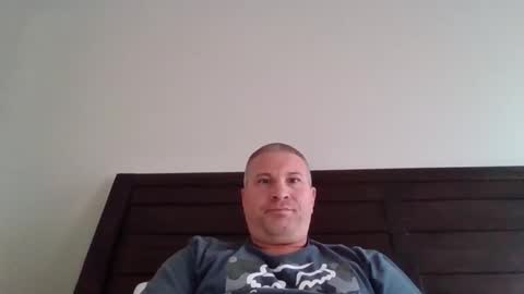 twiggy80 online show from 12.14.25