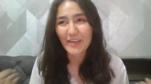 Snapshot of twilighttease chatting on 09.18.25 twilighttease online show from 09.18.25