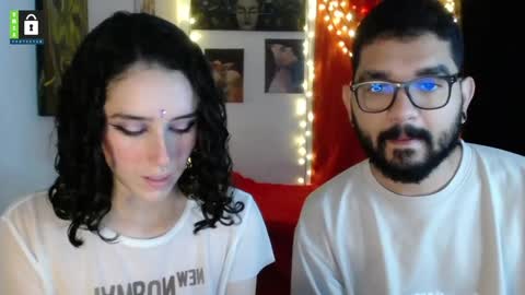 Snapshot of twinflamesxx chatting on 01.11.25 TwinFlamesXX online show from 01.11.25