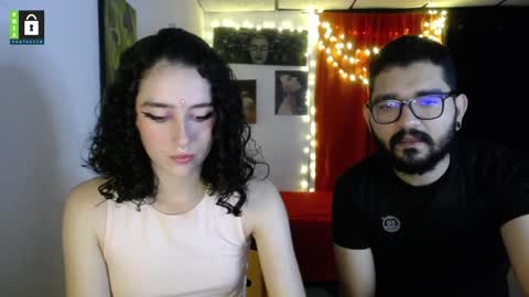 Snapshot of twinflamesxx chatting on 01.15.25 TwinFlamesXX online show from 01.15.25