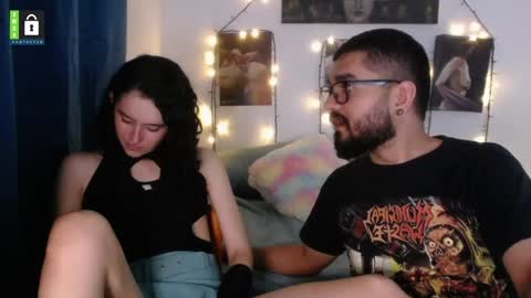 Snapshot of twinflamesxx chatting on 02.05.25 TwinFlamesXX online show from 02.05.25