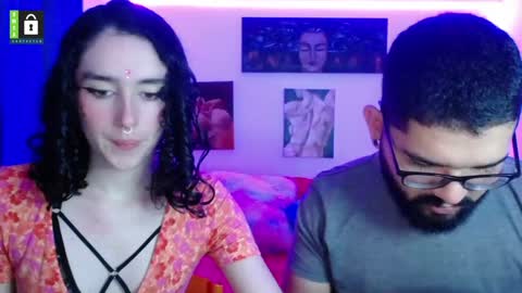 Snapshot of twinflamesxx chatting on 02.07.25 TwinFlamesXX online show from 02.07.25