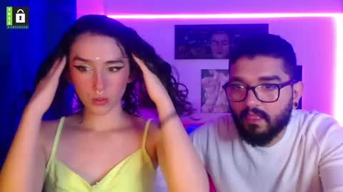 Snapshot of twinflamesxx chatting on 02.11.25 TwinFlamesXX online show from 02.11.25