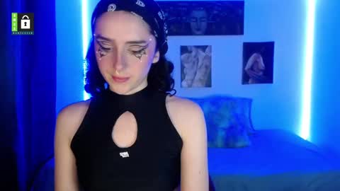 Snapshot of twinflamesxx chatting on 03.06.25 TwinFlamesXX online show from 03.06.25