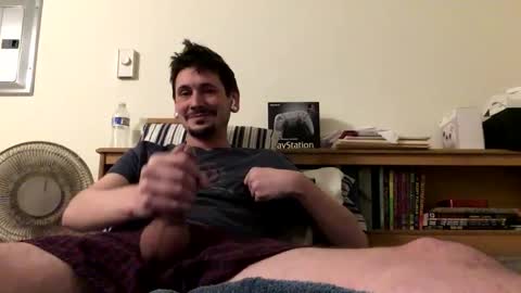 TwinkyMcgee online show from 10.05.25