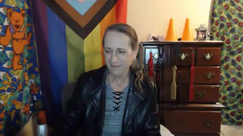 twocumkerry online show from 10.28.25