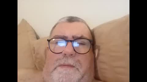 twohats2810 online show from 02.05.26