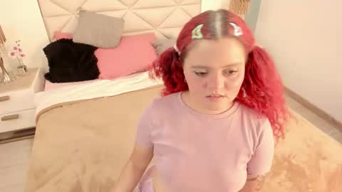 Twiggy online show from 10.07.25