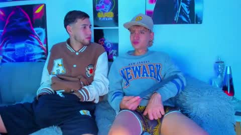 Oscar and Moises online show from 03.10.25