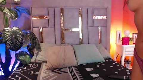 tyla_ks online show from 09.12.25