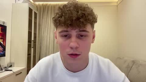 Snapshot of tyler_garrner chatting on 02.18.26 tyler_garrner online show from 02.18.26