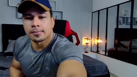 tyler_hank1 online show from 12.06.24