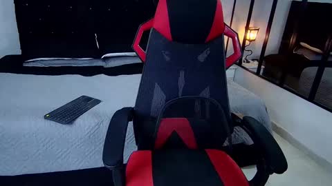 tyler_hank1 online show from 03.08.25