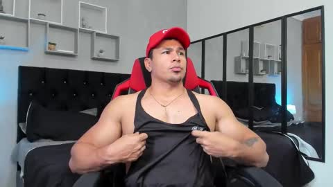 tyler_hank1 online show from 02.15.26