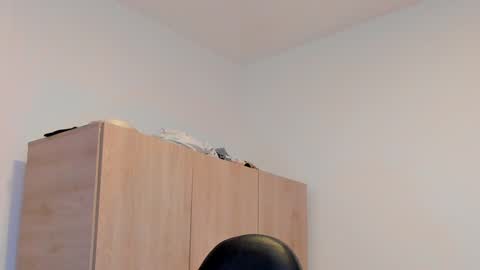 Snapshot of tyler_lautners chatting on 12.05.24 online show from 12.05.24