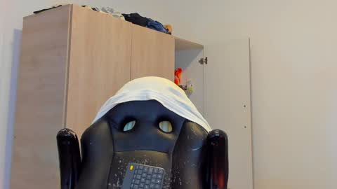 Snapshot of tyler_lautners chatting on 01.15.25 online show from 01.15.25