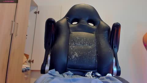 Snapshot of tyler_lautners chatting on 01.22.25 online show from 01.22.25