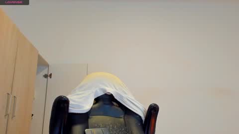 Snapshot of tyler_lautners chatting on 01.25.25 online show from 01.25.25