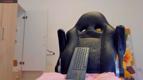 Snapshot of tyler_lautners chatting on 03.07.25 online show from 03.07.25