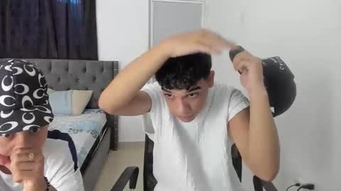 Snapshot of tyler_master24 chatting on 11.04.25 tyler online show from 11.04.25