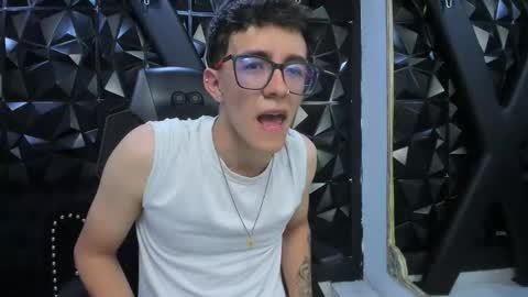 Snapshot of tylercross_ chatting on 03.10.26 Tyler online show from 03.10.26