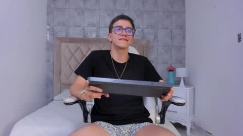 Snapshot of tylercross_ chatting on 03.13.26 Tyler online show from 03.13.26