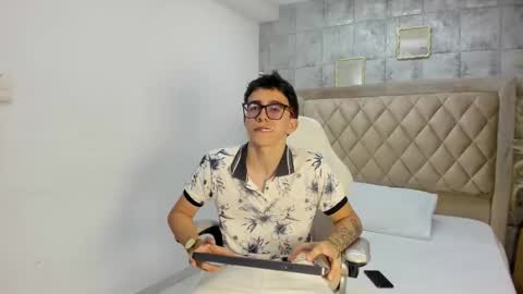Snapshot of tylercross_ chatting on 03.21.26 Tyler online show from 03.21.26