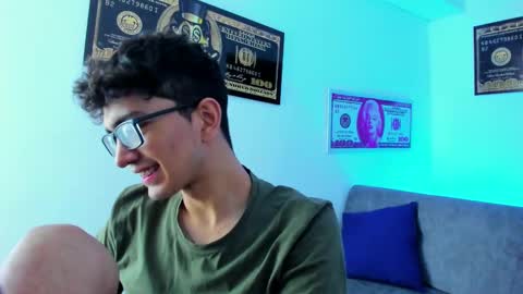   online show from 02.05.25