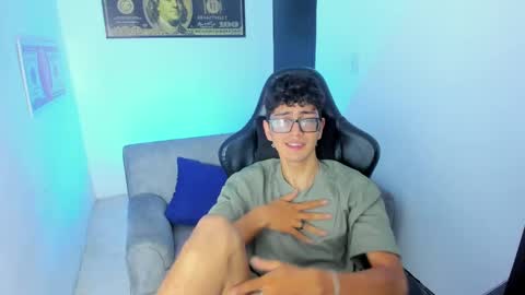   online show from 02.08.25