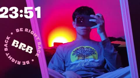 Snapshot of tylhugedoom chatting on 01.09.25 Tylhugedoom online show from 01.09.25