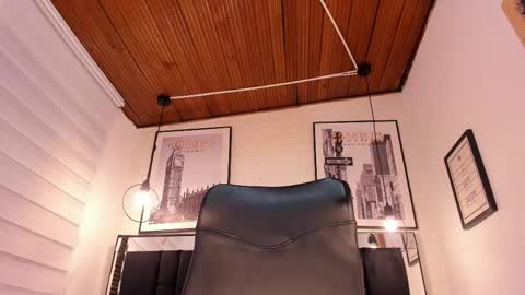       online show from 10.09.25