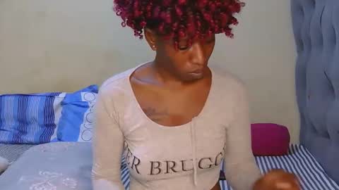 Snapshot of tynniee chatting on 03.15.26 tynniee online show from 03.15.26