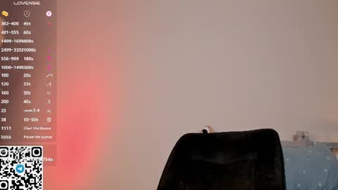Snapshot of tyty_pupu chatting on 06.10.26 Christine 3 Next broadcast tomorrow at 2100 GMT 5 online show from 06.10.26