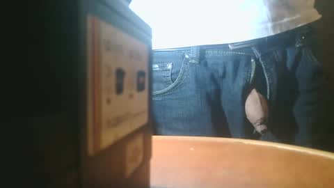 Snapshot of u02g2 chatting on 02.13.25 u02g2 online show from 02.13.25