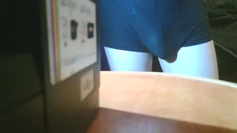 Snapshot of u02g2 chatting on 10.25.25 u02g2 online show from 10.25.25