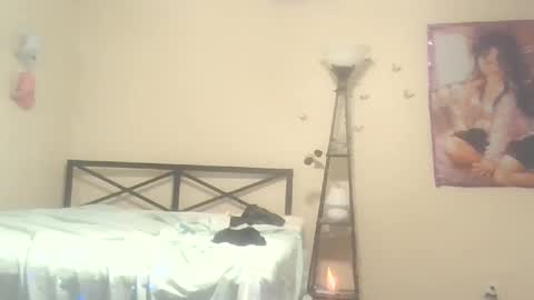 Azelia B online show from 02.27.25