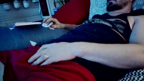 Snapshot of ucez2play chatting on 03.08.25 Daddy online show from 03.08.25