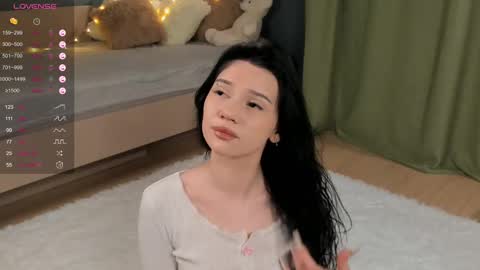 Snapshot of udelaborom chatting on 02.11.25 Lili online show from 02.11.25